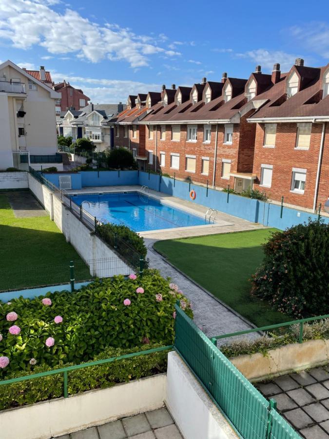 Apartamento con piscina a 100 metros de la playa en Somo Exterior foto